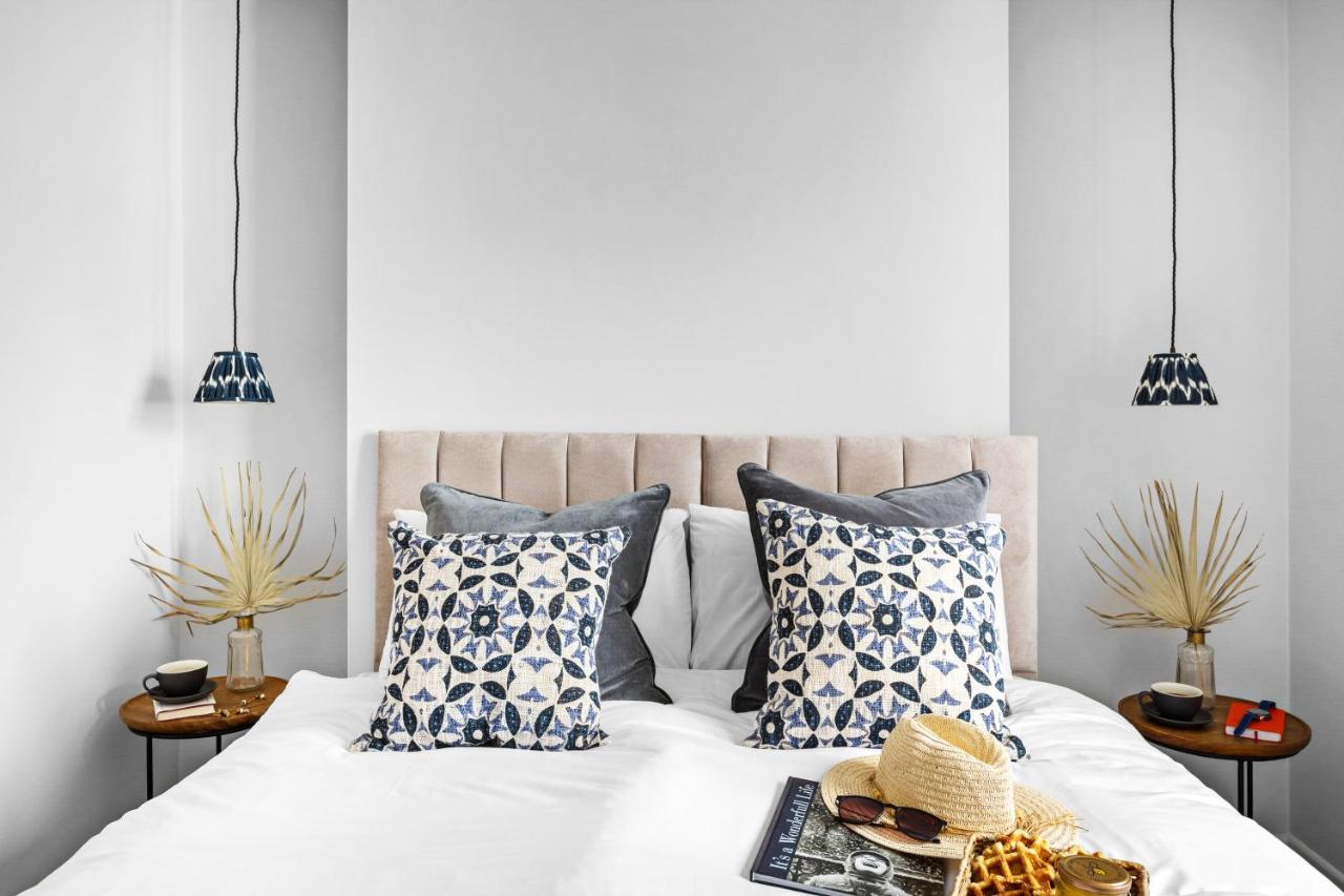 Harbourside 3 - Luxury Riverside Apartment *